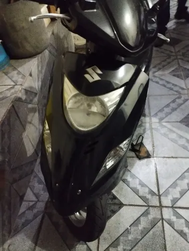 Moto Suzuki Burgman,moto conservada ,está rodando.
