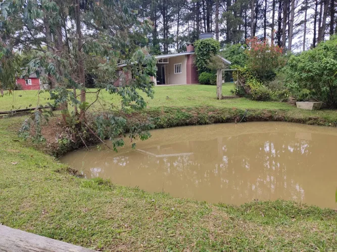 CHÁCARA COM CASA, PISCINA E TANQUE! PARA QUEM PROCURA TRANQUILIDADE, ESPAÇO E NATUREZA!!