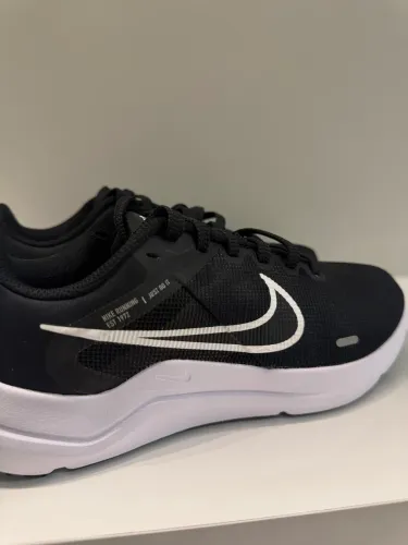Tênis Nike adulto feminino
