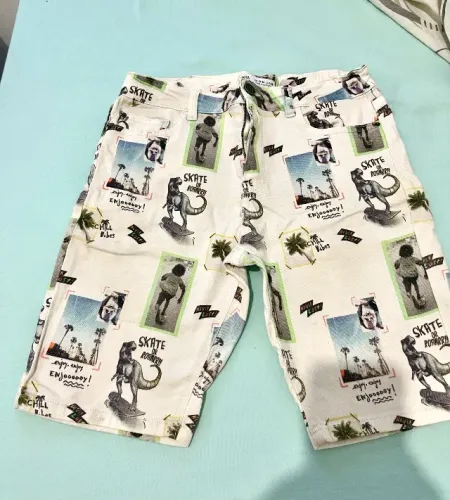 Bermuda Jeans ZARA- TAM: 13/14 anos- RS 40,00