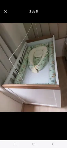 Berço vira mini cama em MDF com colchão 
