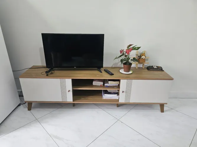 Rack Denver 1,80m Off white para TVs até 65 polegadas