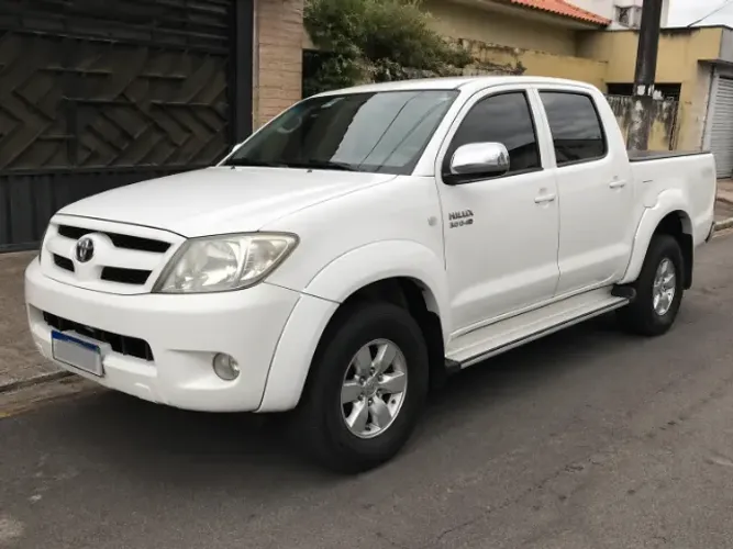 Toyota Hilux CD D4-d 4X4 2.5 16V 102cv TB Dies. 2006