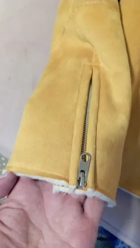 Jaqueta Zara forrada com peles