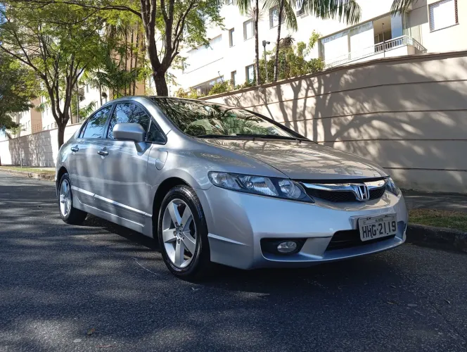 Honda Civic Sedan LXS 1.8/1.8 Flex 16V Mec. 4P 2010