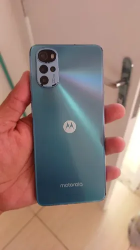 Moto G22 128Gb Trincado mas não interfere
