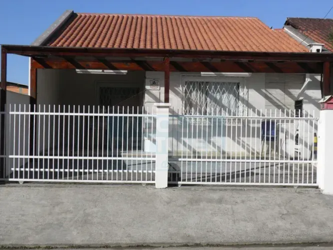Casa Alvenaria geminada - Bairro Costa e Silva - Joinville-SC