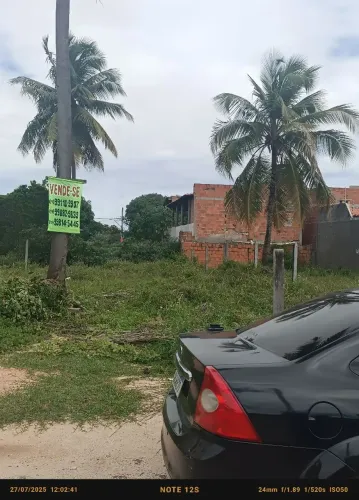 Vende - se Terreno Povoado São José medindo 8,04 x 26,24 com área verde. 