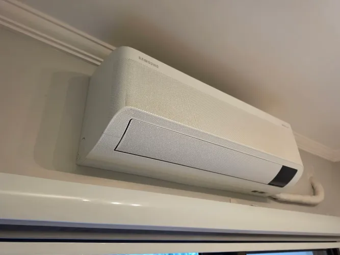AR CONDICIONADO SPLIT 12.000 BTU SAMSUNG INVERTER WIND FREE WI-FI ESTADO DE NOVO