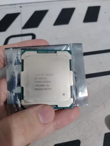 Processador Xeon E5-2667 v4 Melhor Xeon Para Jogos