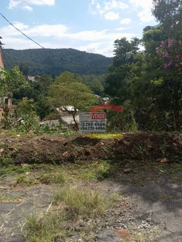 Terreno de 300 m² na Serra da Cantareira. Próximo ao restaurante Velhão,n a curva do S.