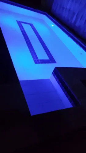 Casa de Alto Padrão com Piscina, Energia Fotovoltaica, Esquina