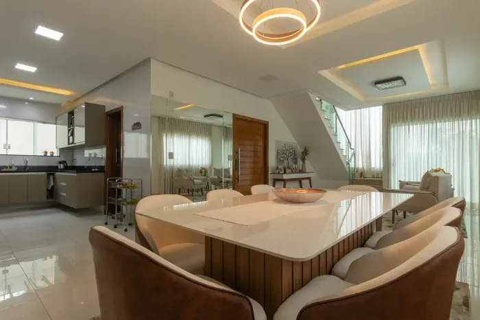 Casa Alto Padrão No Condomínio Green Hill de 267m² em Flores - Manaus