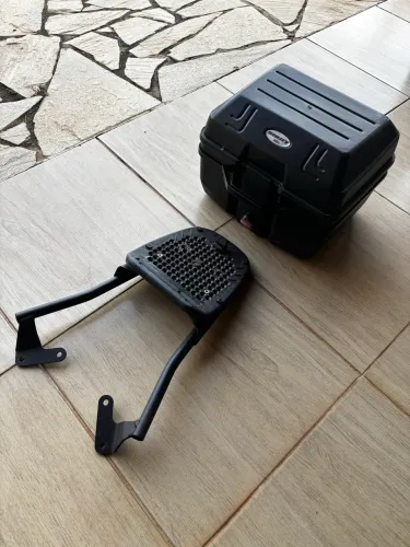 Baú com base para moto