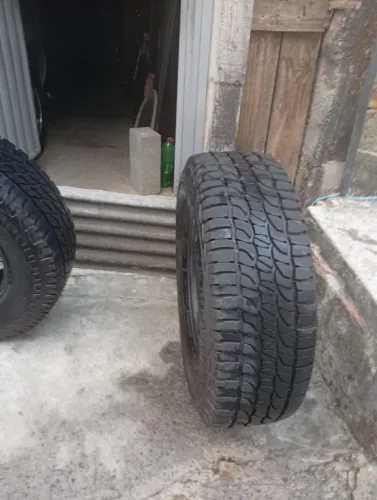 Par de pneus aro165 70 16 Michelin
