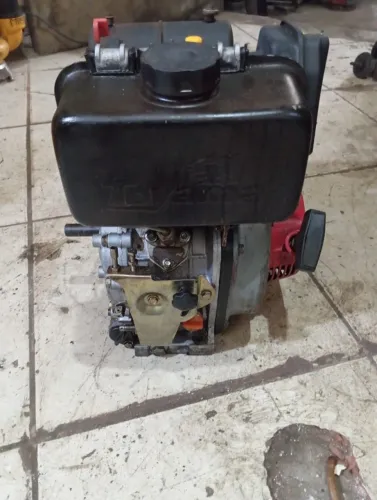 Motor a diesel Toyama 5/5 HP