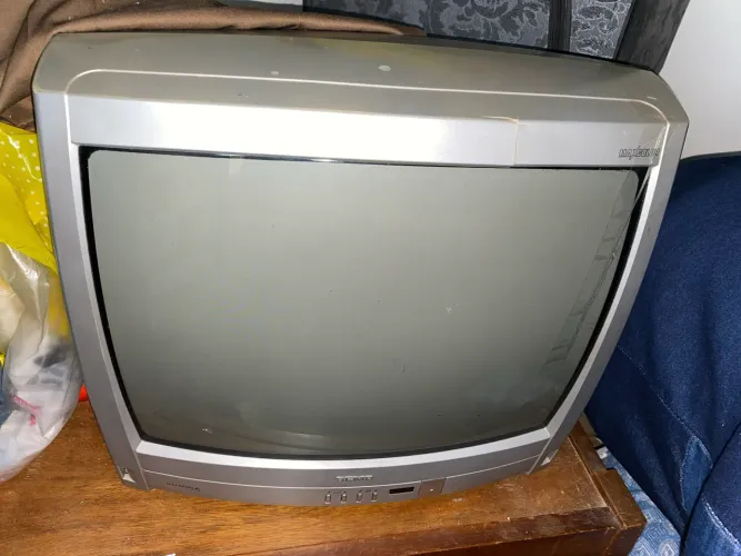 Vendo TV semp Toshiba tubo funcionando