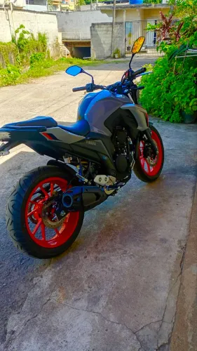 Fazer 250