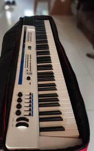 Stage Piano Casio Privia PX5S