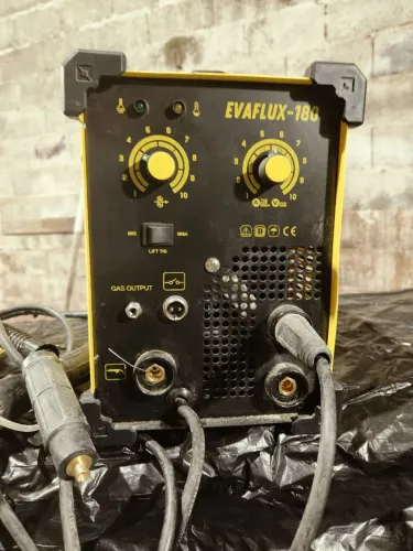 Máquina de solda