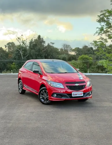 Chevrolet Onix Hatch Effect 1.4 8V Flex Power Mec. 4P 2016