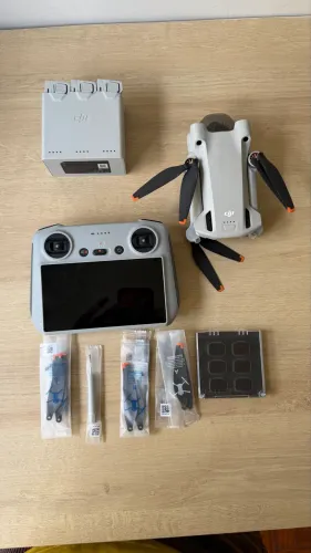 DJI Mini 3 Pro + Fly More Combo + Controle RC + Filtros ND