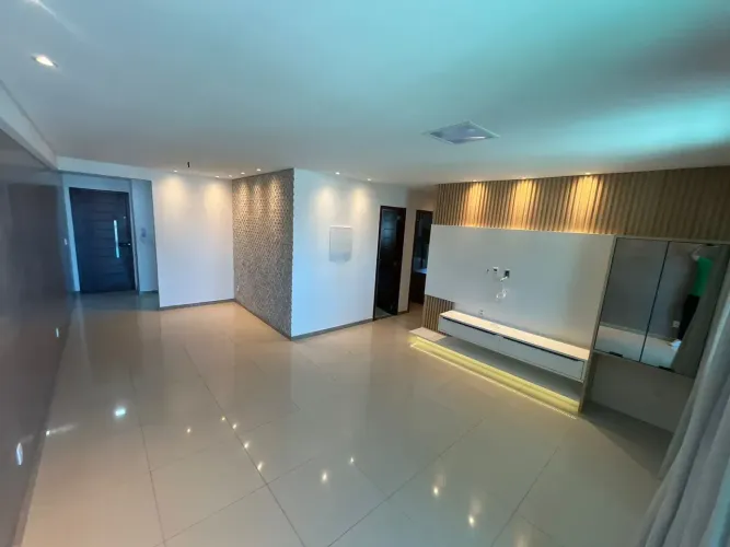Boa Viagem, 2 Qts, Suite Master, 91m², 2 Vagas, Lindo, Varanda, Reformado, Planejado, Laze