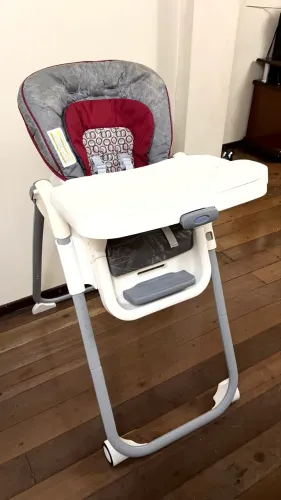 Cadeira infantil para refeições Graco TableFit