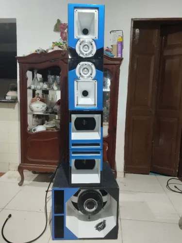 Som automotivo Torre 