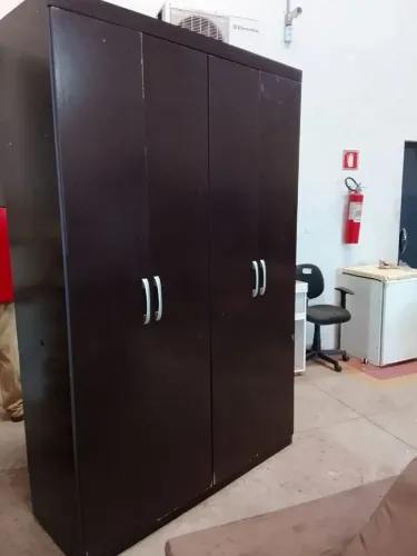 Guarda roupas USADO ENTREGA dentro de Uberlândia MG