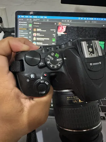 Nikon d5600