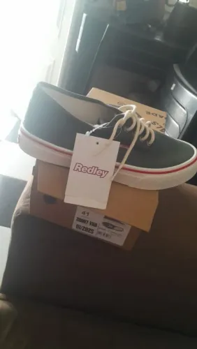 Vendo um tênis redley novo Original