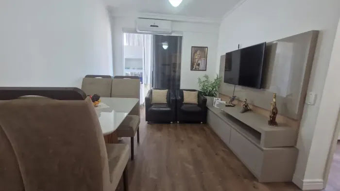 OPORTUNIDADE EM CAMPINAS- 1 DORMITÓRIO COM ELEVADOR E GARAGEM LIVRE COBERTA- São José - SC
