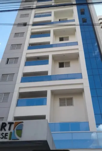 Apartamento duplex, 2 suítes, garagem no centro de Goiânia. 01 Quadra do Bosque dos Buriti