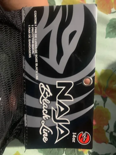 Kit com luvas, protetor de boca