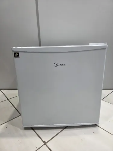 Frigobar Branco 45L 220V Midea
