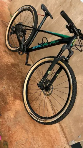 Bicicleta aro 29 semi nova quadro 15