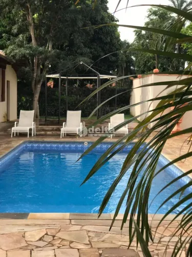 Chácara residencial disponível para venda no bairro Panorama em Uberlândia-MG