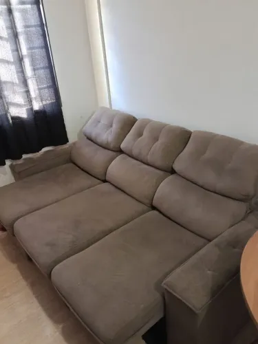 Sofá retrátil