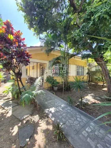 CASA EM CAMPO GRANDE para venda com 161M² com 4 quartos 3 VAGAS em Campo Grande - Recife -