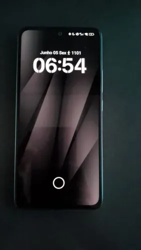 Vende-se Smartphone Celular Xiaomi Redmi Note 14. Preço negociável.