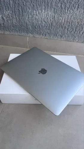 MacBook Air M1 13? 8 GB memória 256 GB SSD