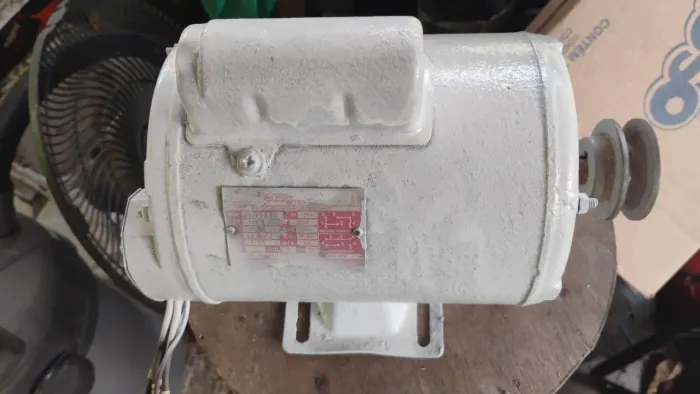 Motor de meio CV