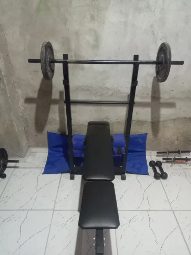 Vende-se aparelhos para treino