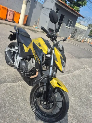 CB 300F TWISTER 2024