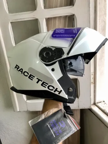 Capacete Robocop Escamoteavel