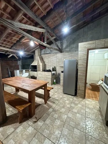 Alugo casa 450m da praia 