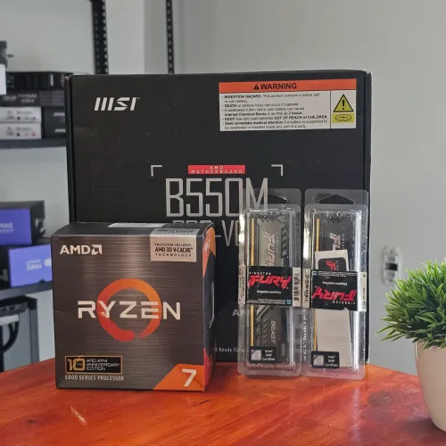Kit UPGRADE AMD Ryzen 7 5800X3D+B550M+32GB DDR4 NOVOS!