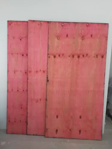 Folha De Madeirite Rosa 1,10x2,20m 9mm novo.