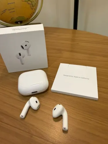 AirPods 4 com Cancelamento Ativo de Ruído (ANC) - Novo na caixa 